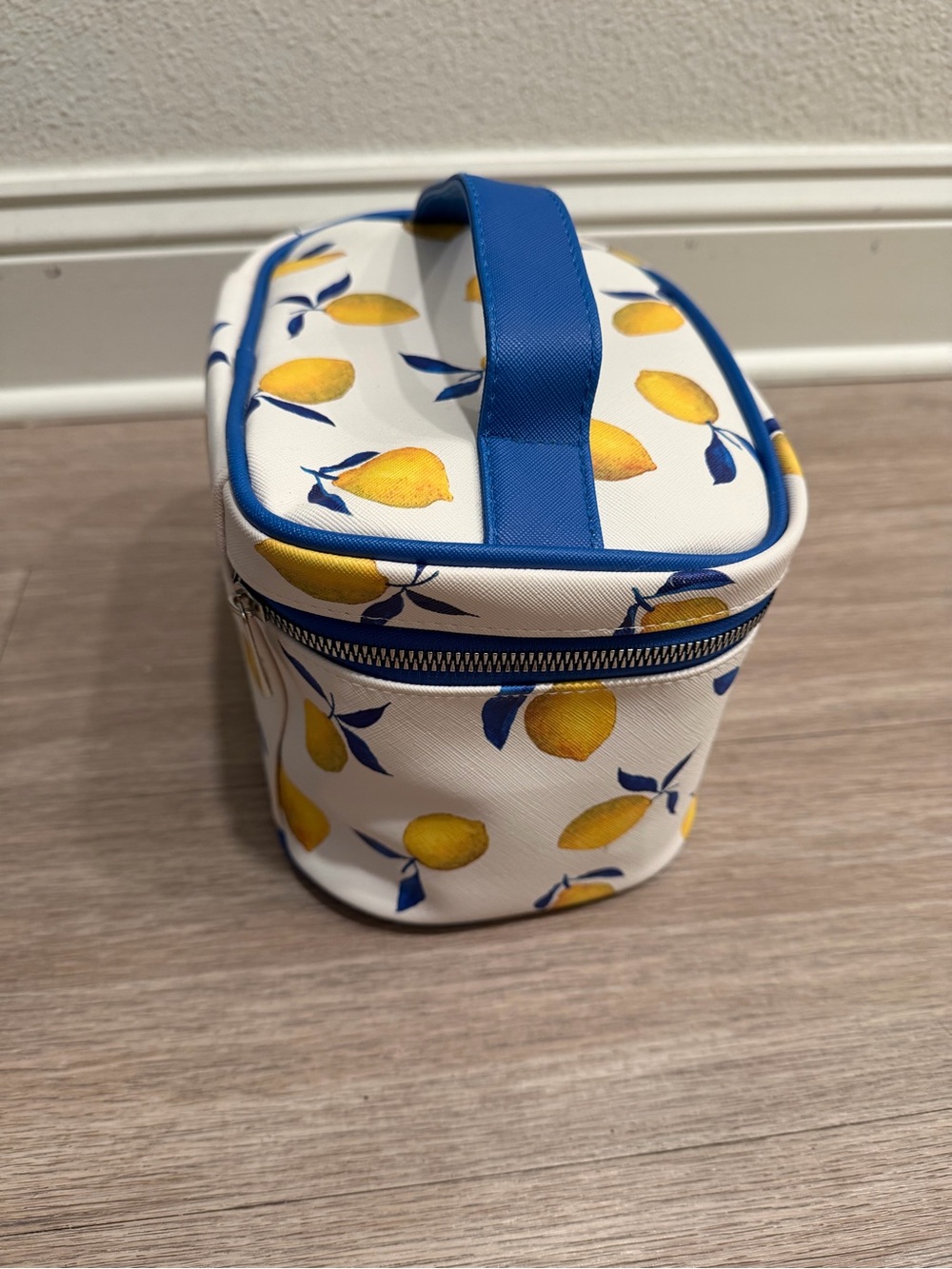 Rae Dunn Ciao, Bella Lemon Print Cosmetic Train Case - White & Yellow - Picture 4 of 9